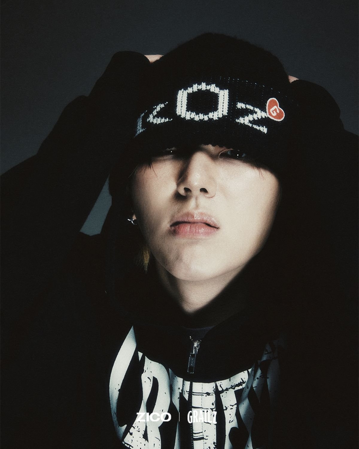 ZICO ジコ　GRAILZ コラボロングTシャツ Block B 新品　完売品 GRAILZ] [ZICO X GRAILZ] VINTAGE FREAK CAT LONG SLEEVE 正規品